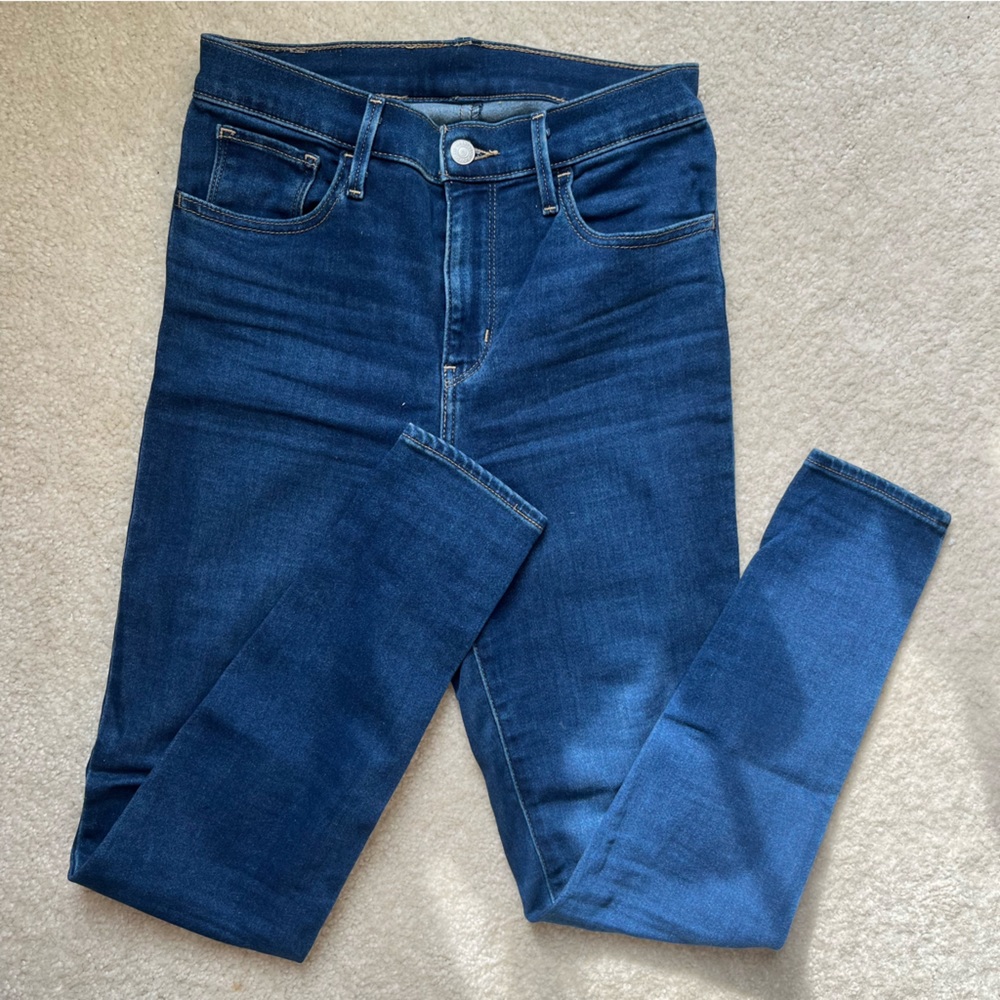 Levi’s 720 blue skinny jeans